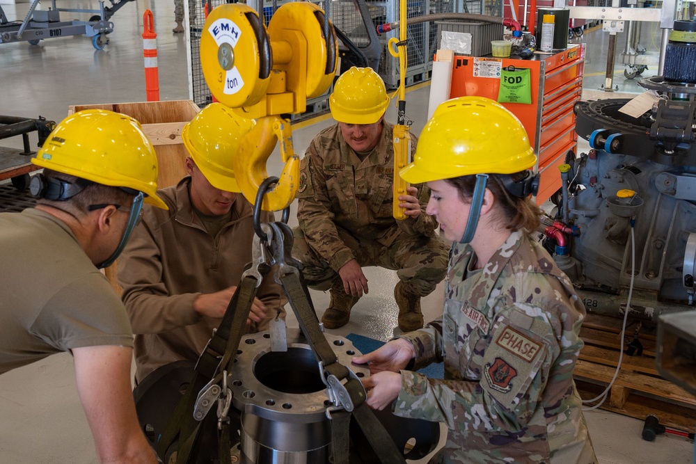 HH-60G Pave Hawk phase inspection