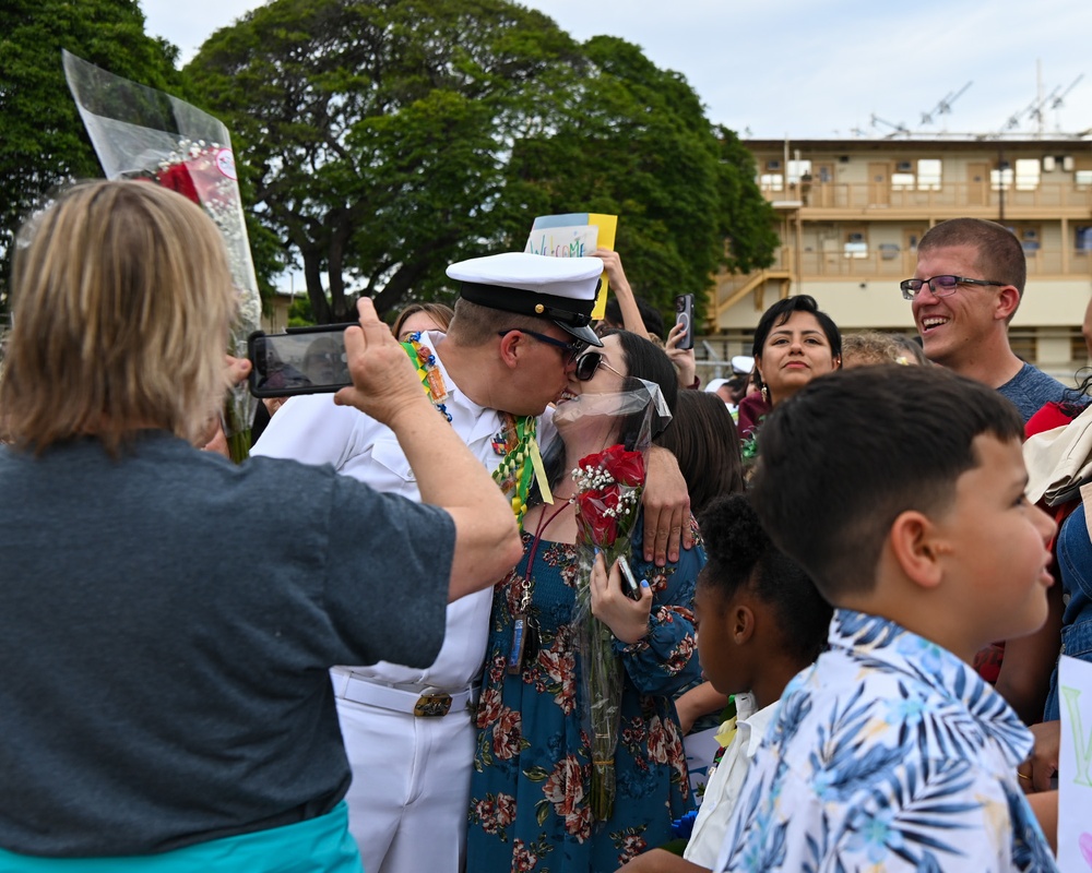 USS Topeka Homecoming