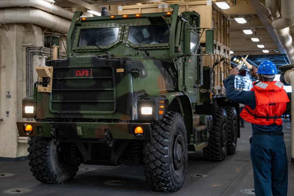 Amphibious Operations onboard USS Somerset