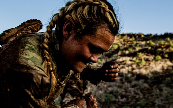 U.S. Soldier conquers French Desert Commando Course
