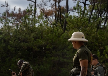 Senior leaders of H&amp;S Bn join SRT on live fire range