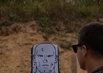 Senior leaders of H&amp;S Bn join SRT on live fire range