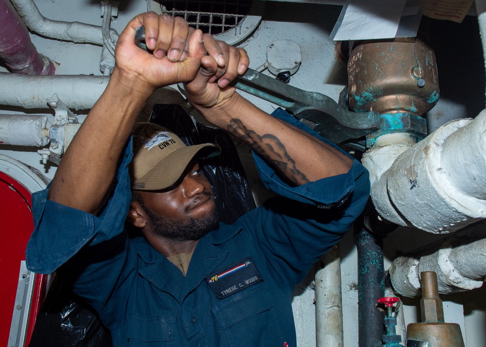 USS Ronald Reagan (CVN 76) Sailors perform maintenance and prepare for 3MI