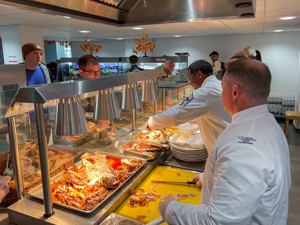 Thanksgiving served at the RAF Fairford Troop Cafe!