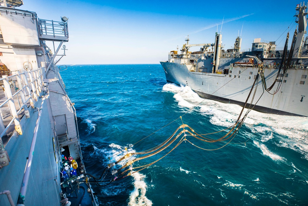 USS Philippine Sea (CG 58) Conducts Replenishment-at-Sea