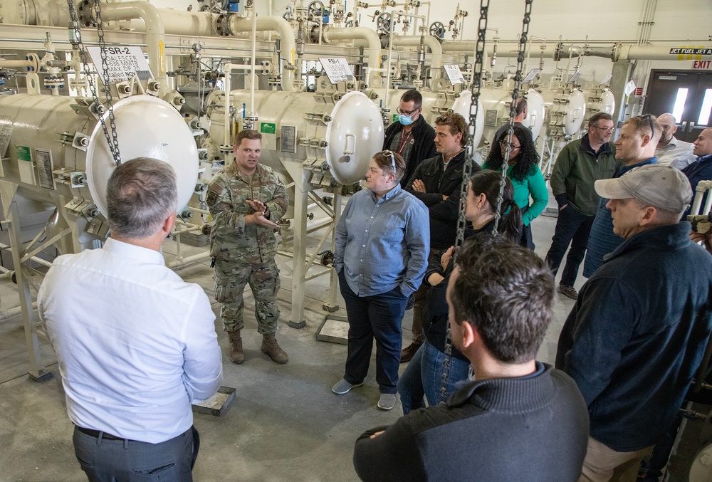 USACE Northwestern Division Regional Leadership Development Program participants visit Offutt AFB