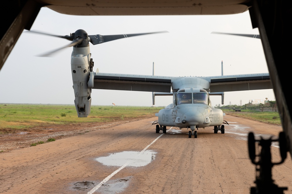 Marine Medium Tiltrotor Squadron (VMM) 261 (Rein.) conduct aerial delivery operations