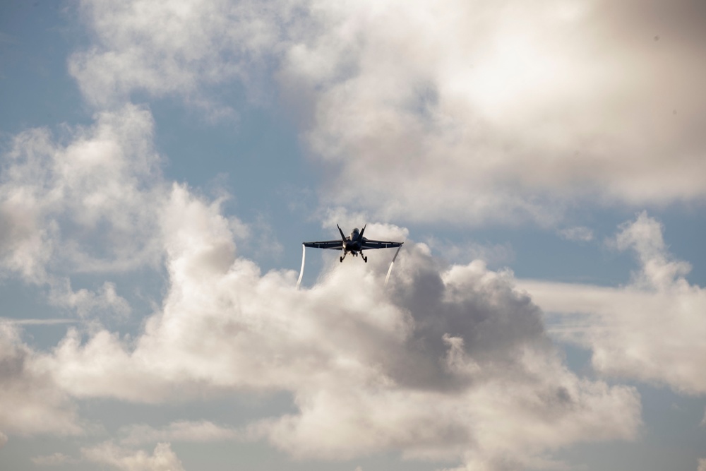 Abraham Lincoln conducts flight operations