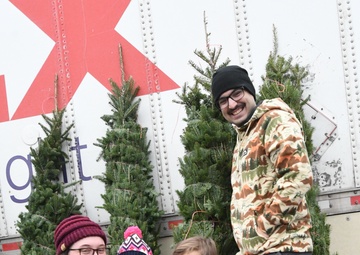 Trees for Troops returns to Fort Drum bringing holiday cheer to Soldiers, families