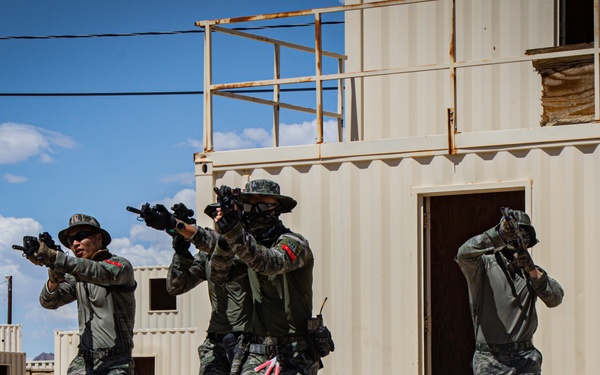 U.S. Marines and Republic of Korea Marines conduct a series of close-quarter battle trainingduring Service Level Training Exercise 5-23