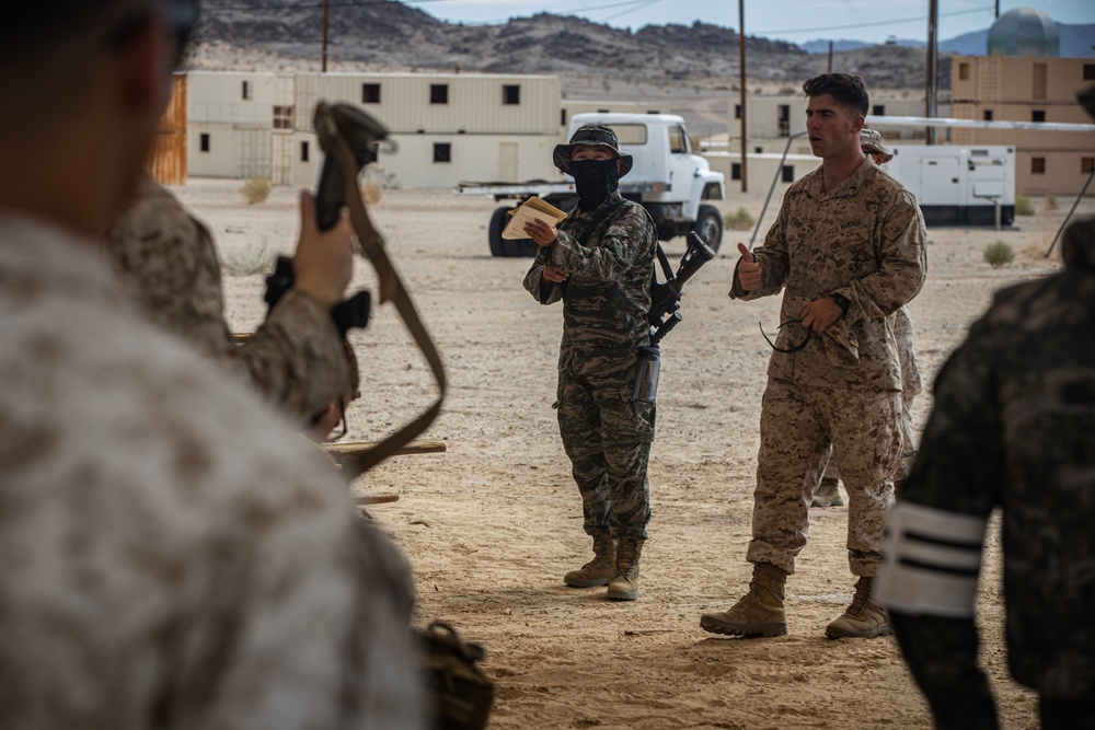U.S. Marines and Republic of Korea Marines conduct a series of close-quarter battle trainingduring Service Level Training Exercise 5-23