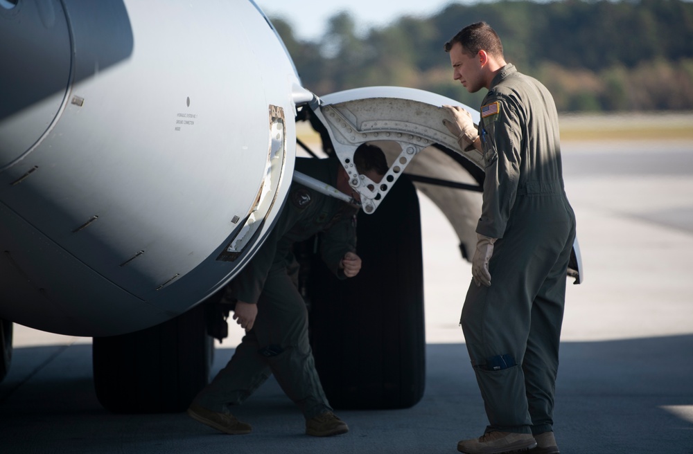 14th Airlift Squadron completes training flight