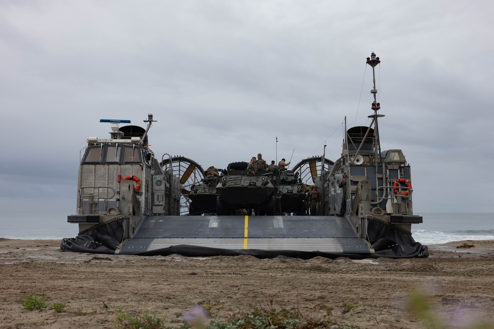 Steel Knight 23.2: U.S. Marines, Sailors transport LAVs with LCACs