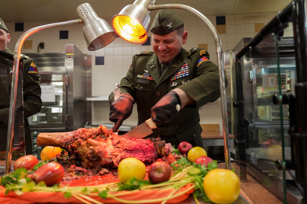 1st Armored Division Celebrates Thanksgiving