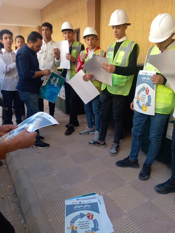 USAID is partnering with eight elementary schools and the Municipality of Gharyan to implement a recycling and public waste management education campaign in Gharyan, Libya