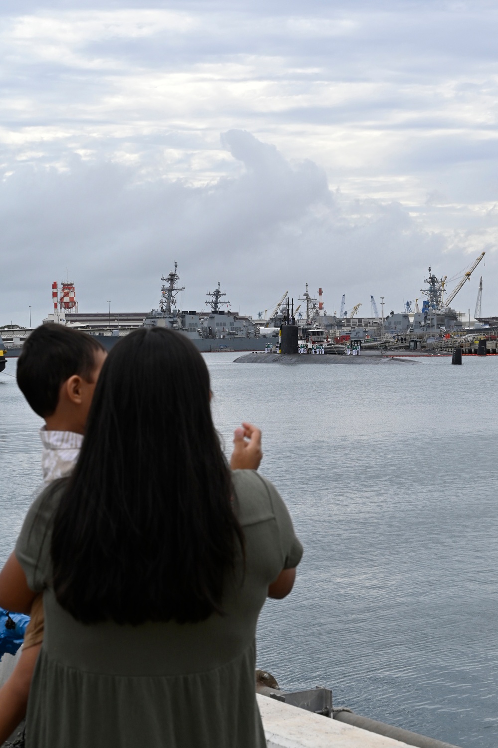 USS Topeka returns from deployment