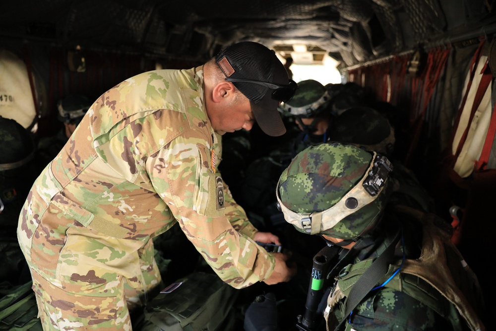 5th SFAB and 3SCOTS Train Cold Loading with the RTA