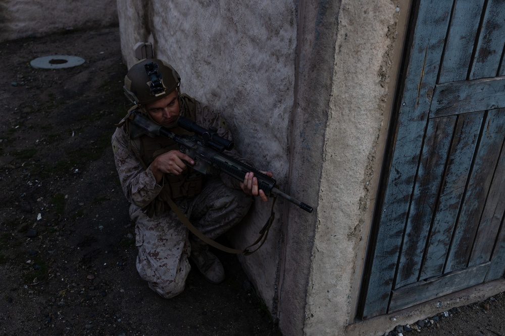 Steel Knight 23.2: 2nd Bn., 5th Marines rehearses embassy reinforcement