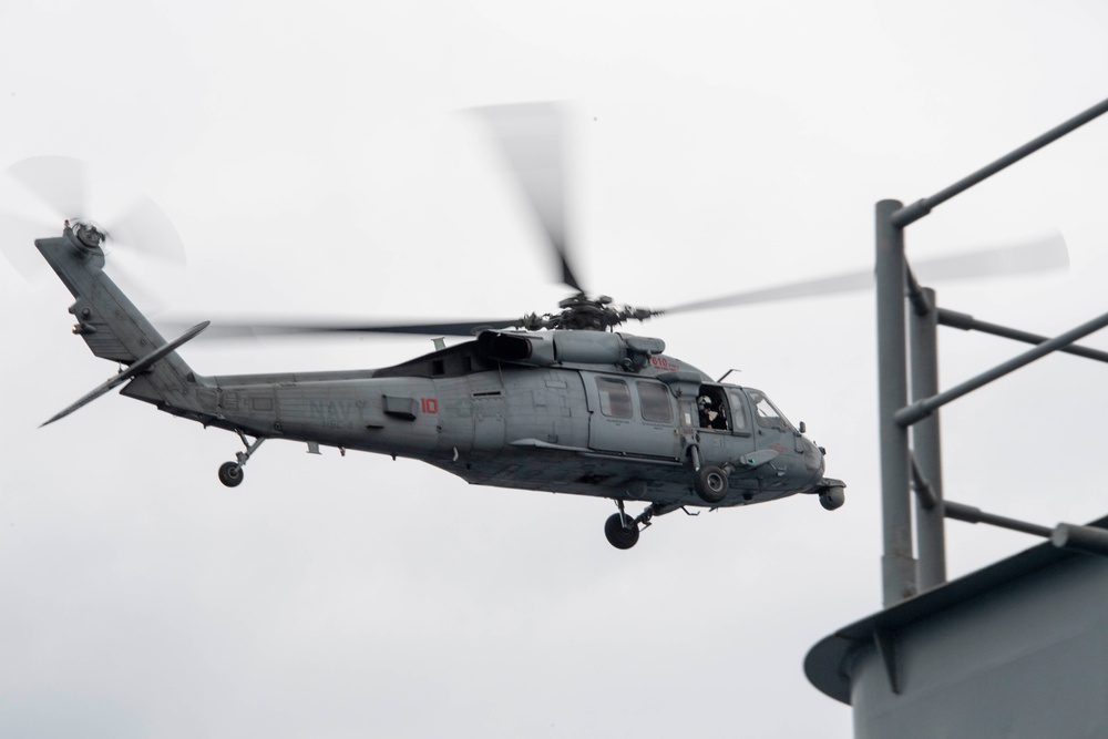 USS Carl Vinson (CVN 70) Conducts Flight Operations