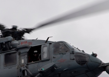 USS Carl Vinson (CVN 70) Conducts Flight Operations