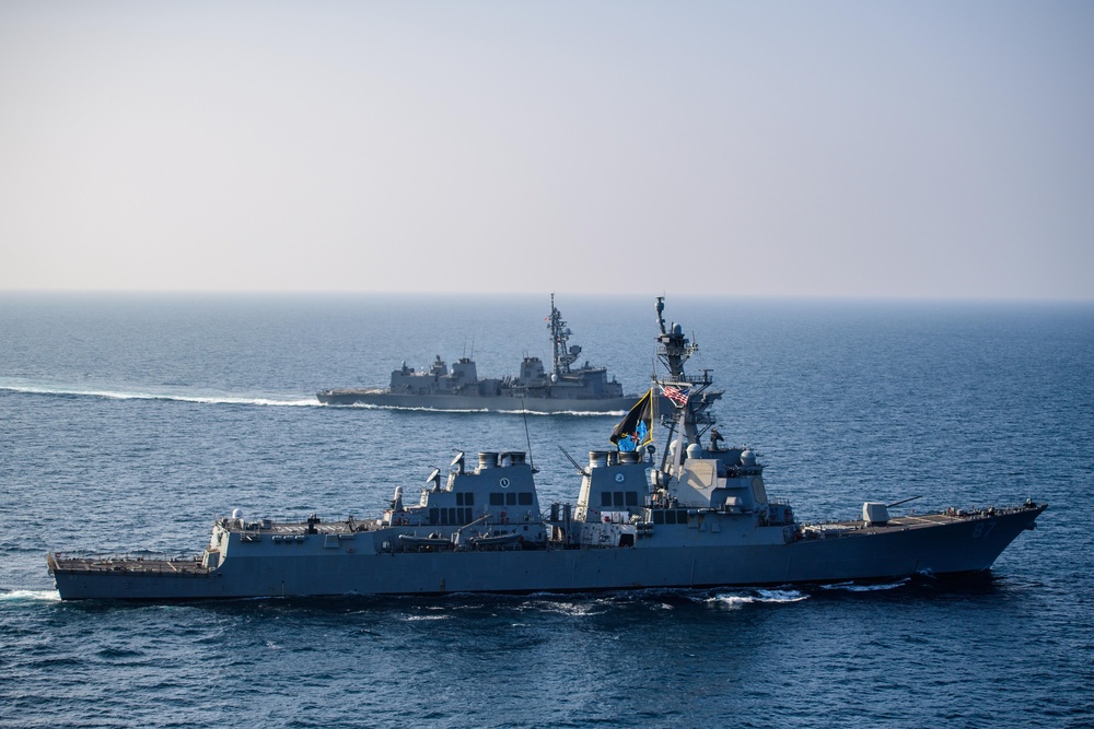 USS Mason Conducts JMSDF Passex