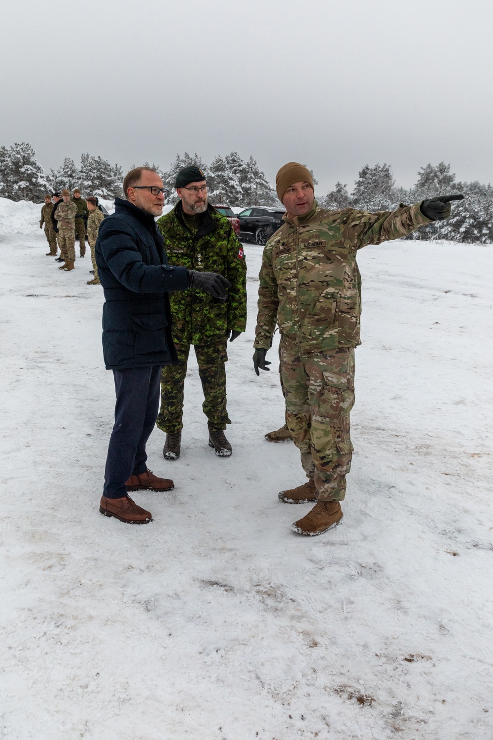 Rapid infiltration live-fire exercise with NATO Allies demonstrates HIMARS capabilities in Baltics