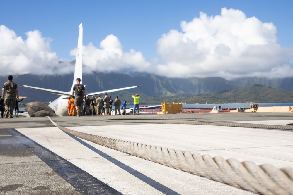 Salvage Team Positions U.S. Navy P-8A Poseidon for Extraction from Kaneohe Bay