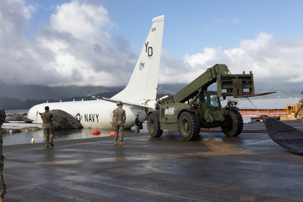 U.S. Navy P-8A Poseidon is Positioned for Extraction from Kaneohe Bay.