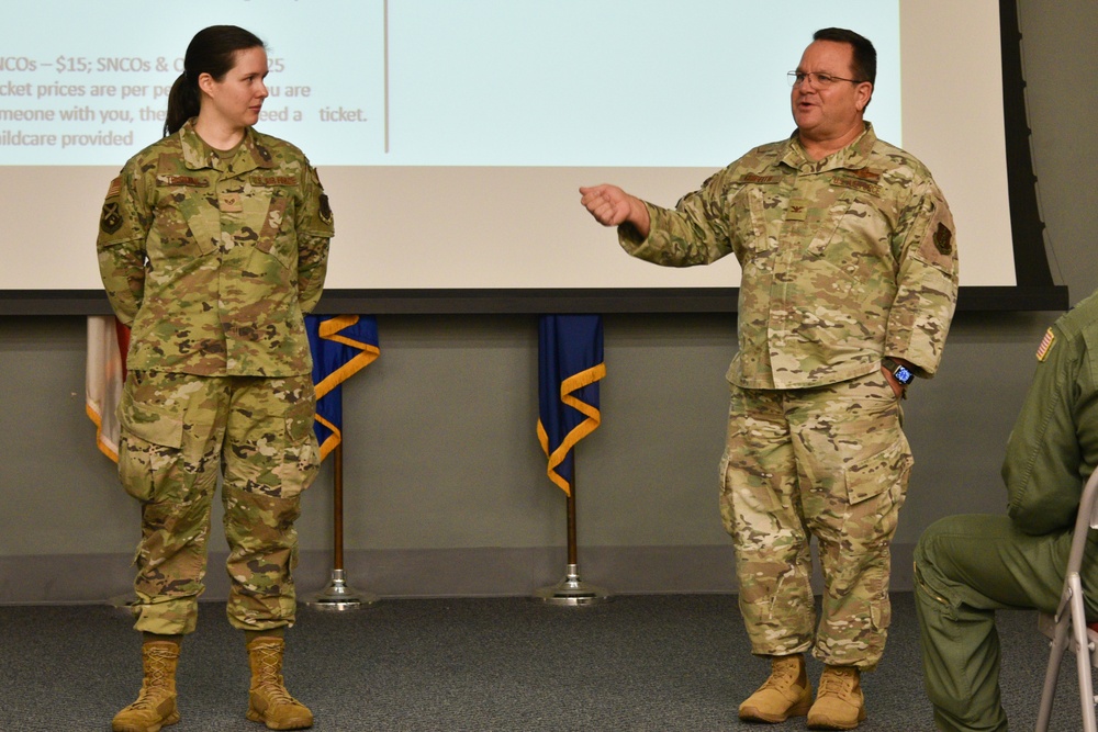 SSgt Thurman receives a coin
