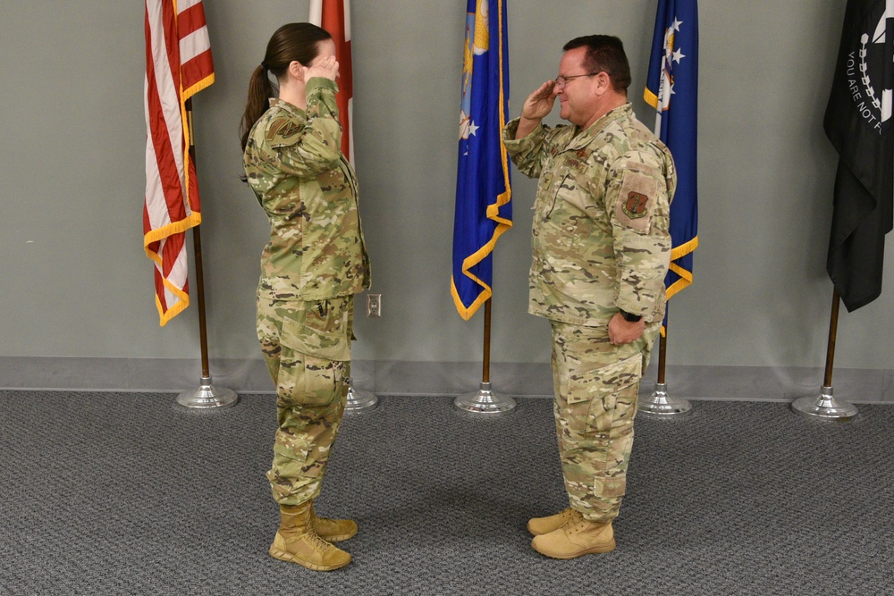 SSgt Thurman receives coin