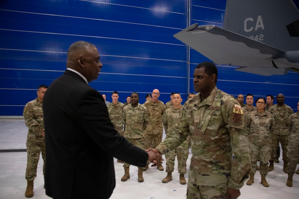 Secretary of Defense Visits Moffet