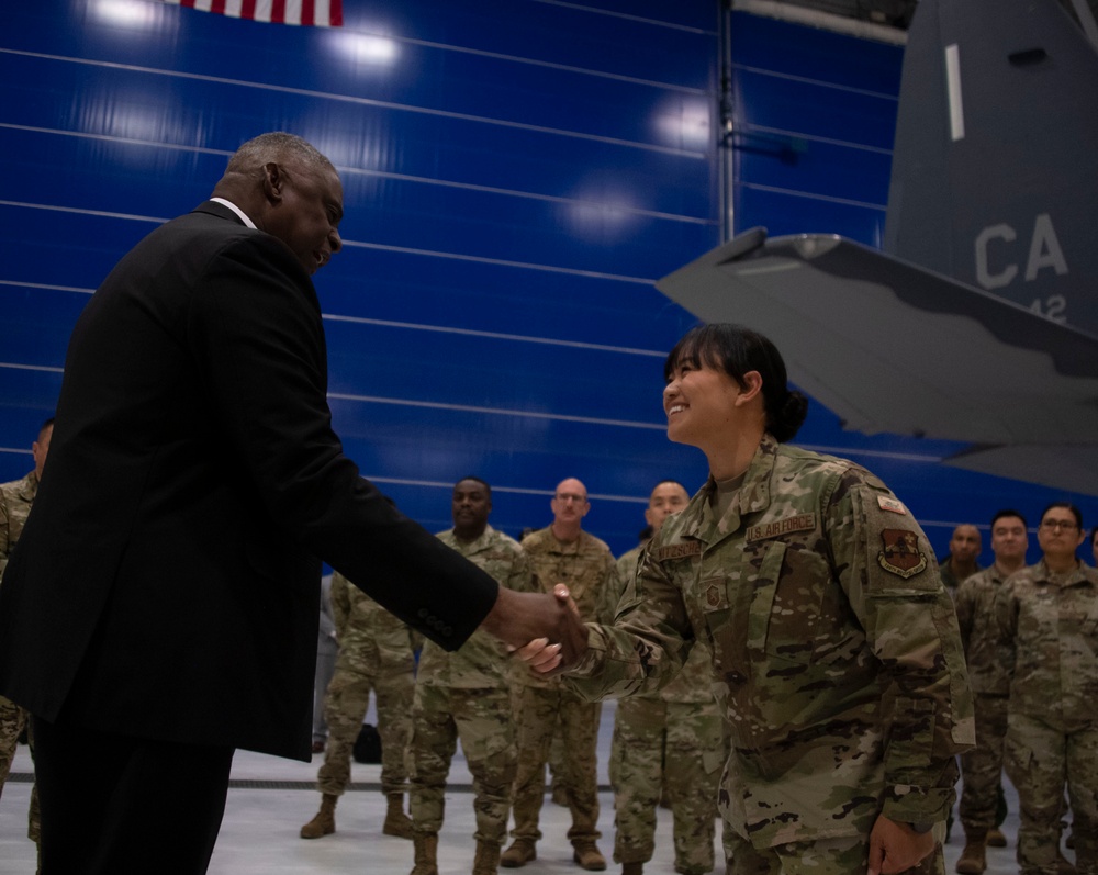 Secretary of Defense Visits Moffett