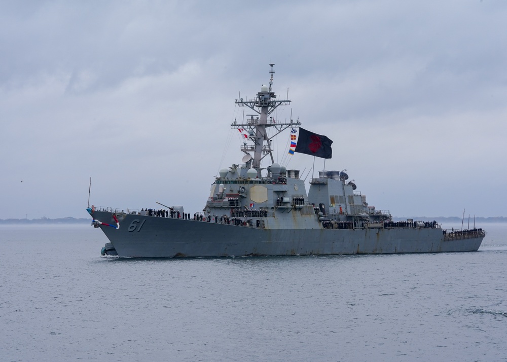 USS Ramage Returns to Homeport Following 6th Fleet Deployment