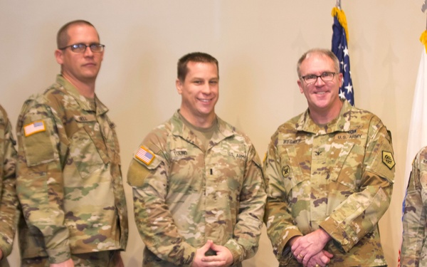 Bravo Co, 98th SIG Bn deploys to Poland