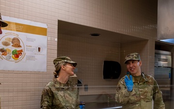 446th Airlift Wing leaders serve holiday cheer to Reserve Citizen Airmen