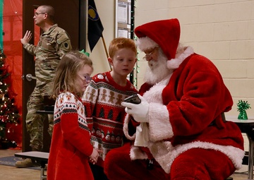 Family and Fun: Illinois Army National Guard's Joint Force Headquarters Celebrates the Holidays