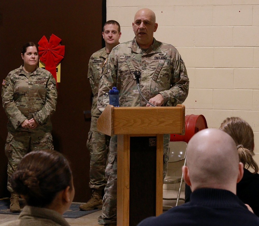 Illinois Army National Guard's 'Top Cook' Retires After More Than 27 Years of Service