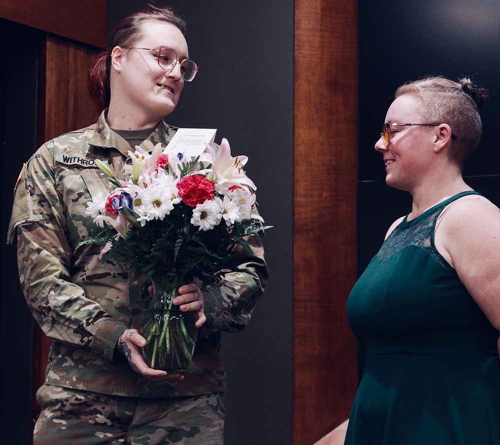 Illinois National Guard Soldier Honored for More Than a Decade of Service