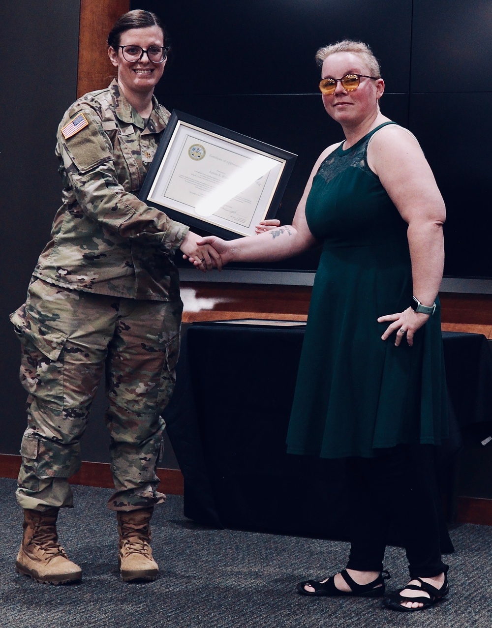 Illinois National Guard Soldier Honored for More Than a Decade of Service