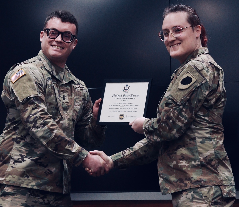 Illinois National Guard Soldier Honored for More Than a Decade of Service