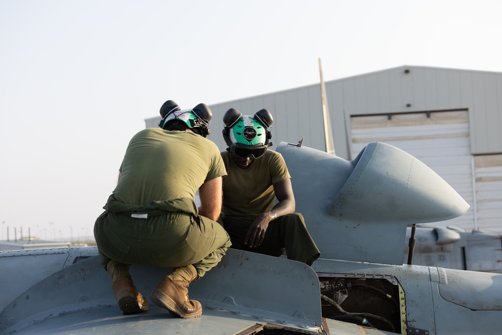 Marine Medium Tiltrotor Squadron (VMM) 261 (Rein.) Marines conduct daily maintenance