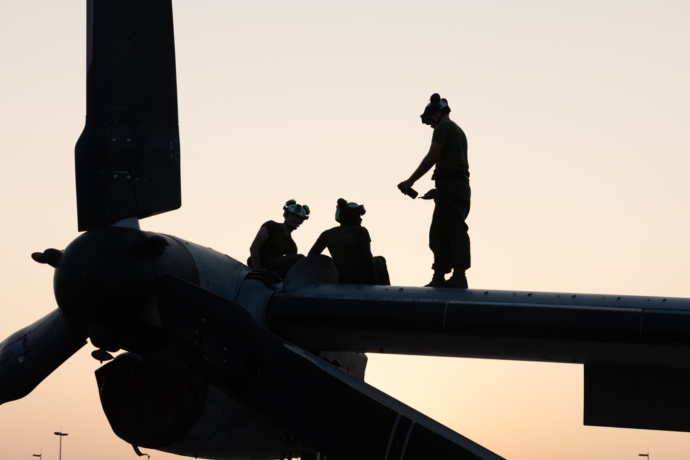 Marine Medium Tiltrotor Squadron (VMM) 261 (Rein.) Marines conduct daily maintenance