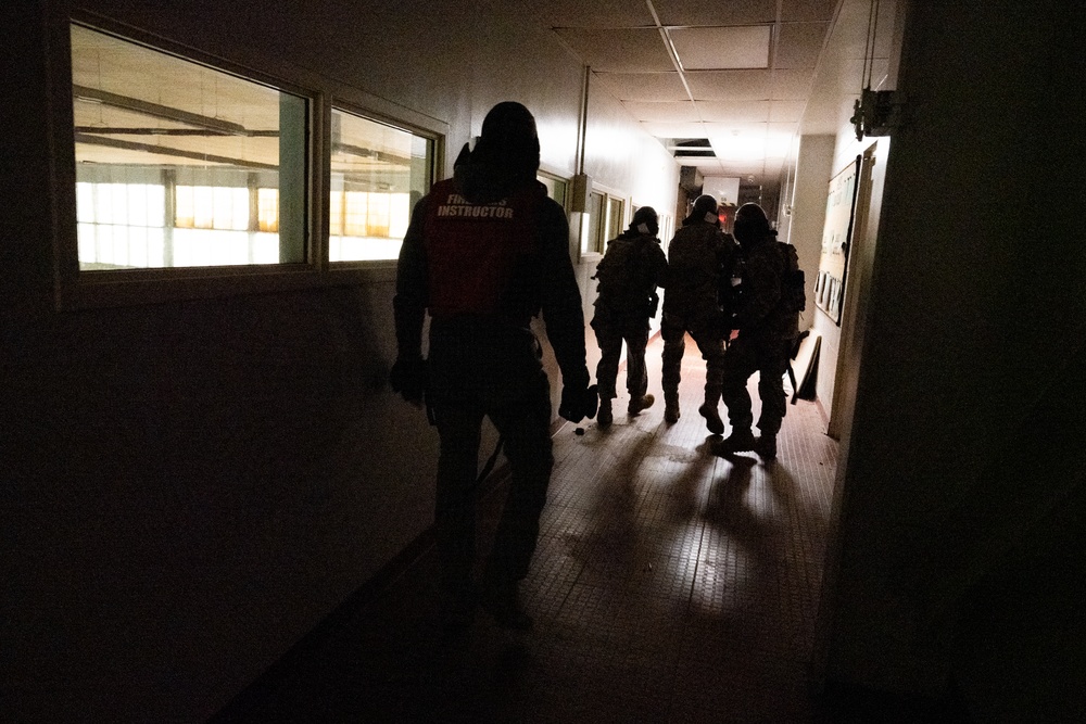 181st SFS conducts active shooter training with civilian partners