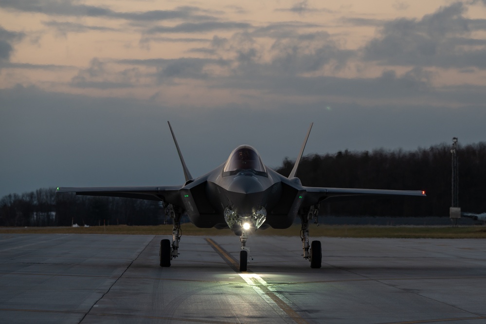 Vermont Jet Prepares for Night Flight