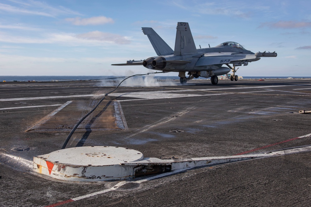 Abraham Lincoln conducts flight operations