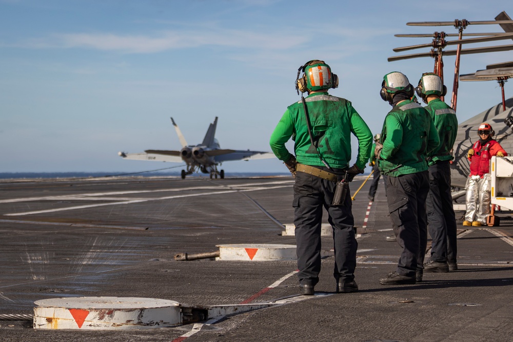 Abraham Lincoln conducts flight operations