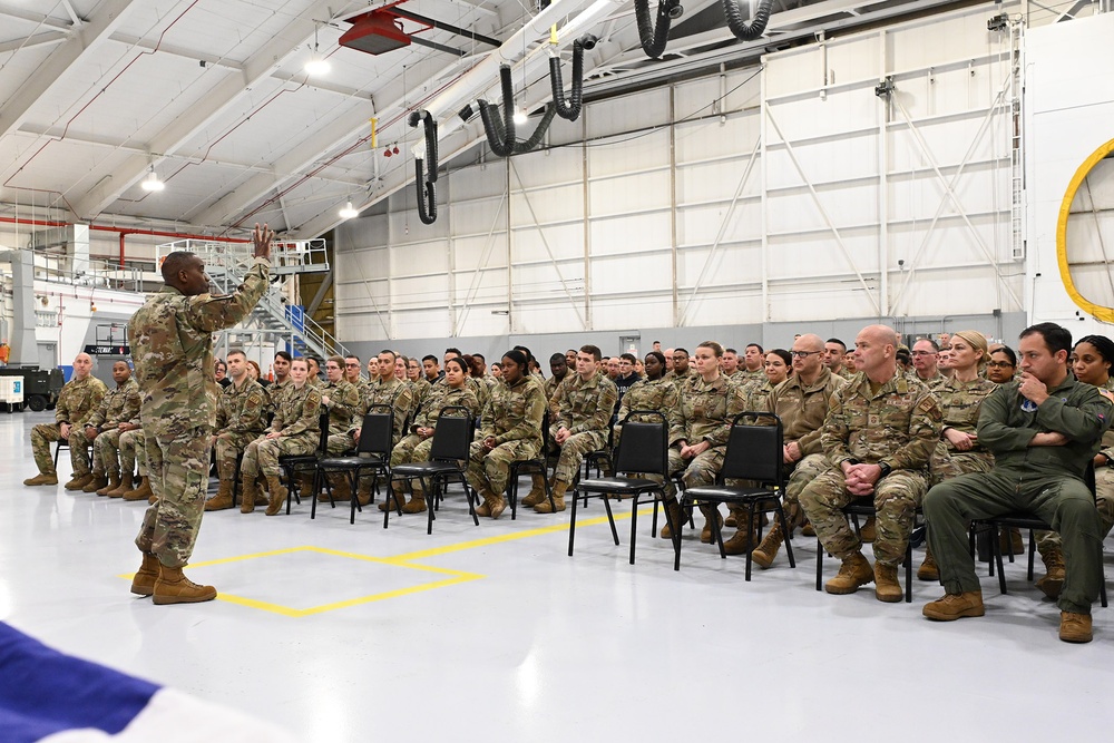 ANG CCM Visits 105th Airlift Wing