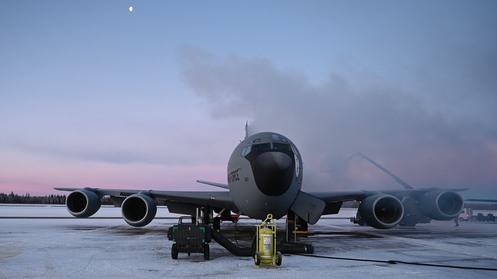 168th Refueling Wing performs Polar Bear Charge on Eielson Air Force Base