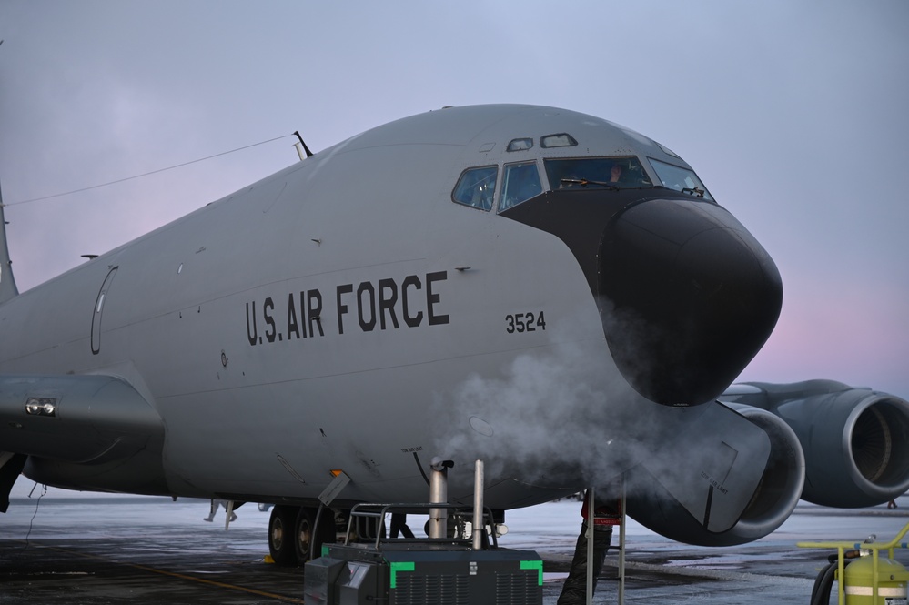 168th Refueling Wing performs Polar Bear Charge on Eielson Air Force Base