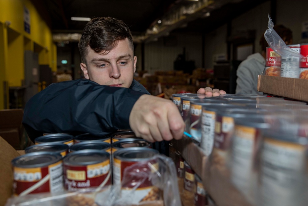 USS George H.W. Bush (CVN 77) Volunteer Event